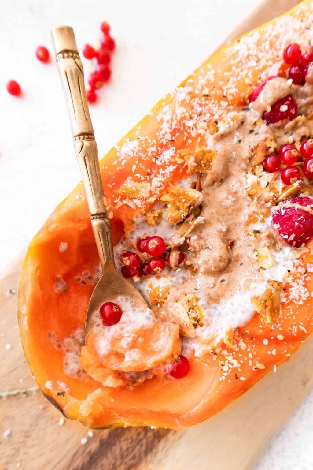 PAPAYA BREAKFAST BOWL • Bites In The Wild