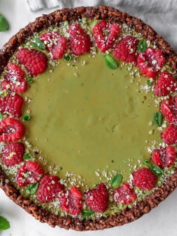 Matcha tart with toppings to decorate