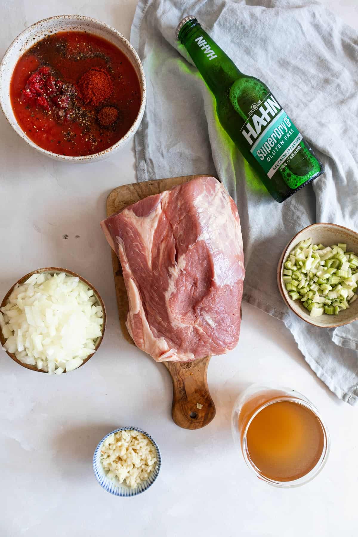 Easy BBQ Dutch Oven Pulled Pork