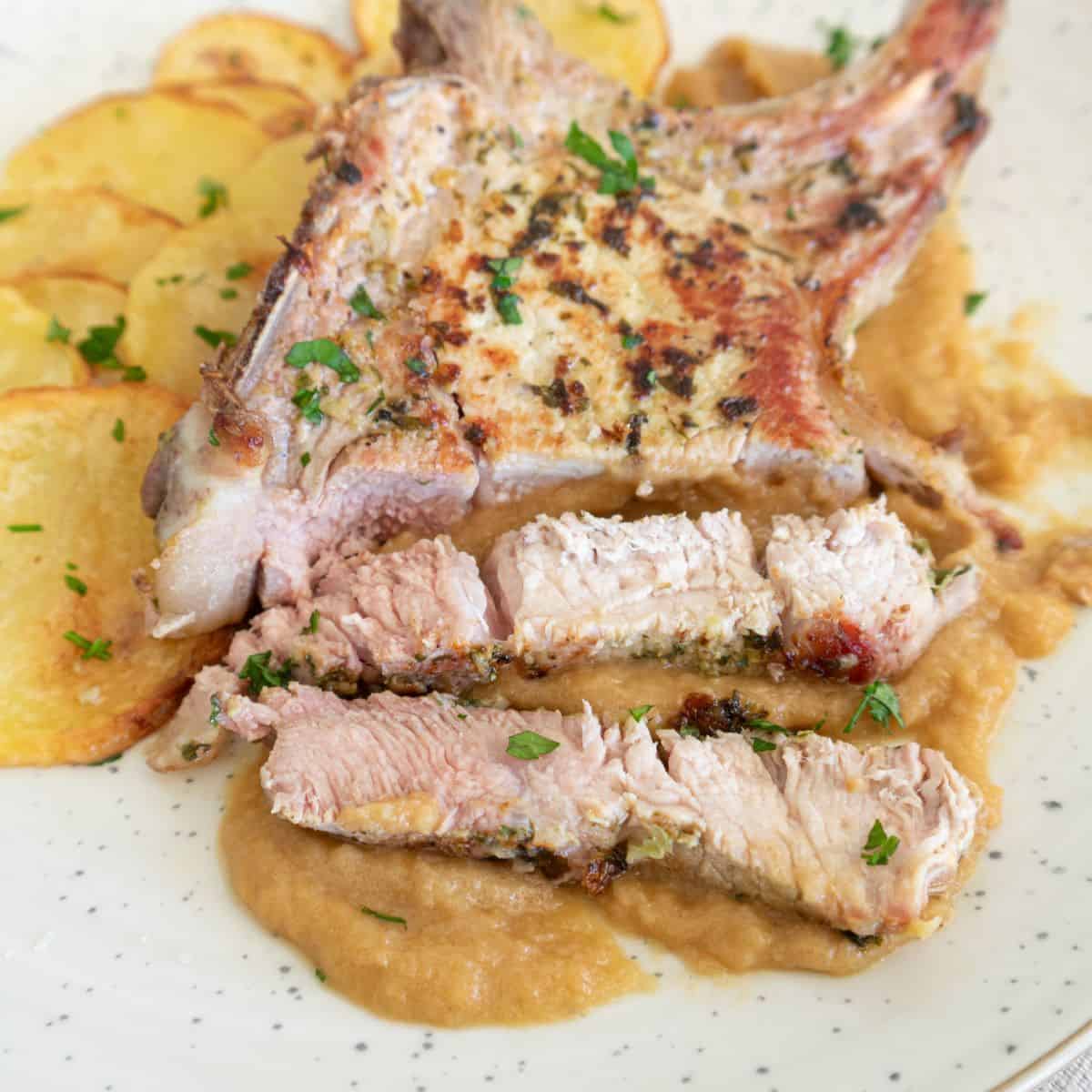 Spanish Pork Chop Recipe With Potatoes & Onion Sauce