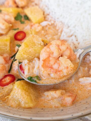Creamy Thai Coconut Shrimp Recipe